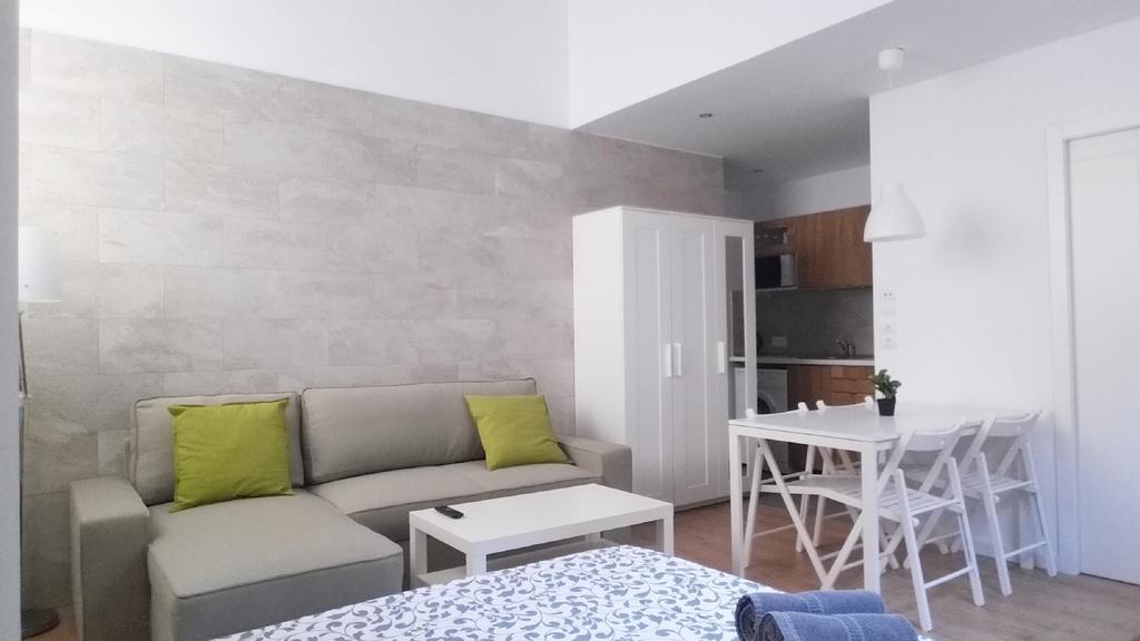 Apartamentos Clavero Málaga Exterior foto