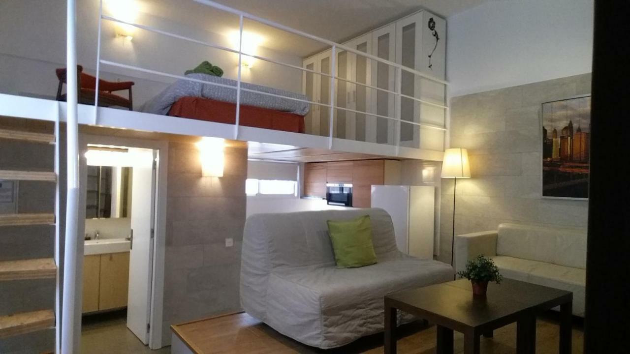 Apartamentos Clavero Málaga Exterior foto